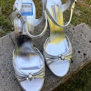 Caparro’s Silver Heels with Crystal Gems
